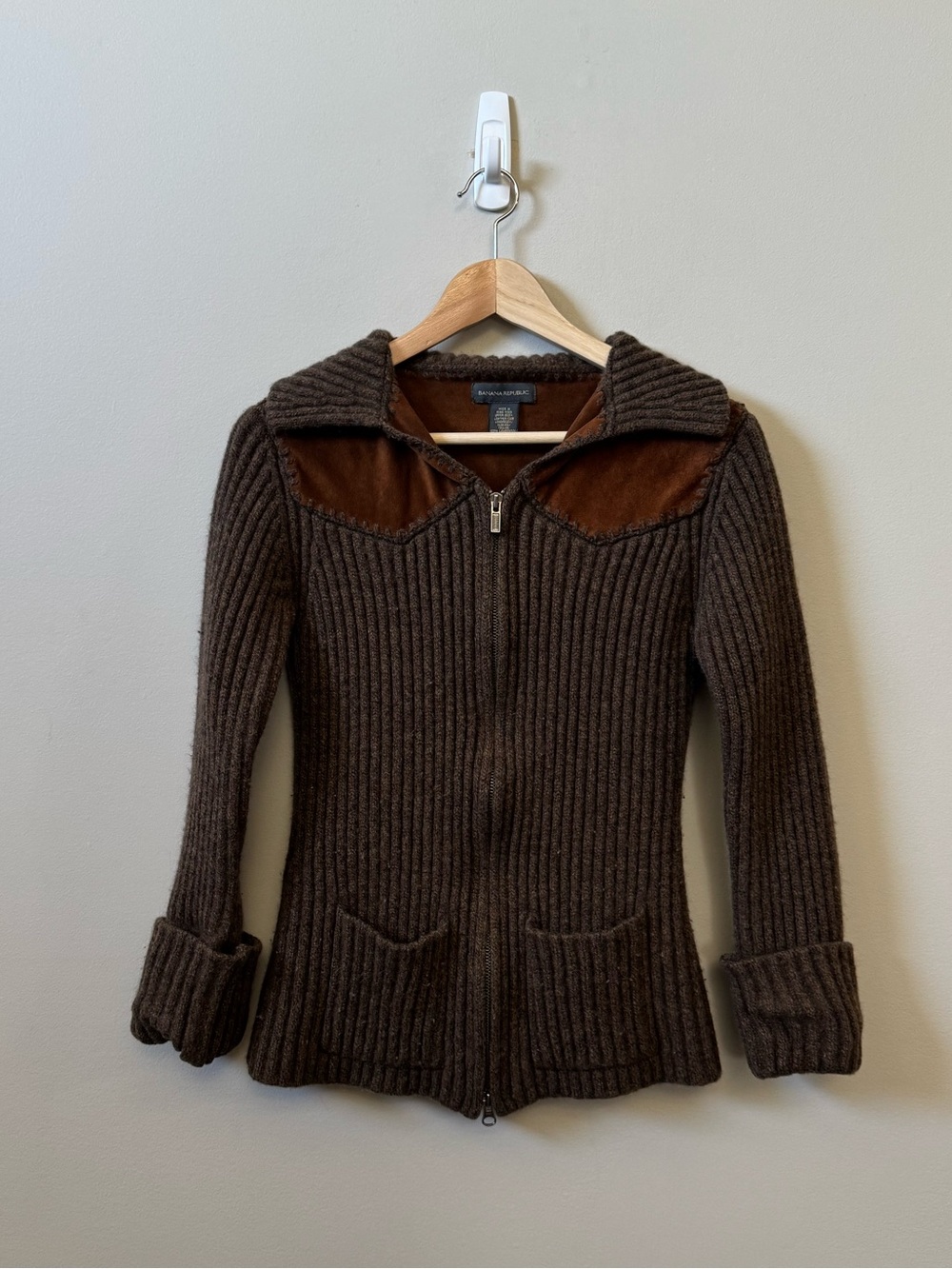 Banana Republic Vintage leather & Lambswool knit full zip sweater 💜